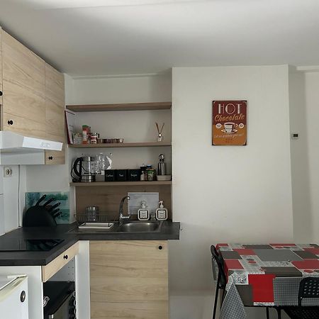 Appartement Avec Terrasse A רוסני-סו-בואה מראה חיצוני תמונה