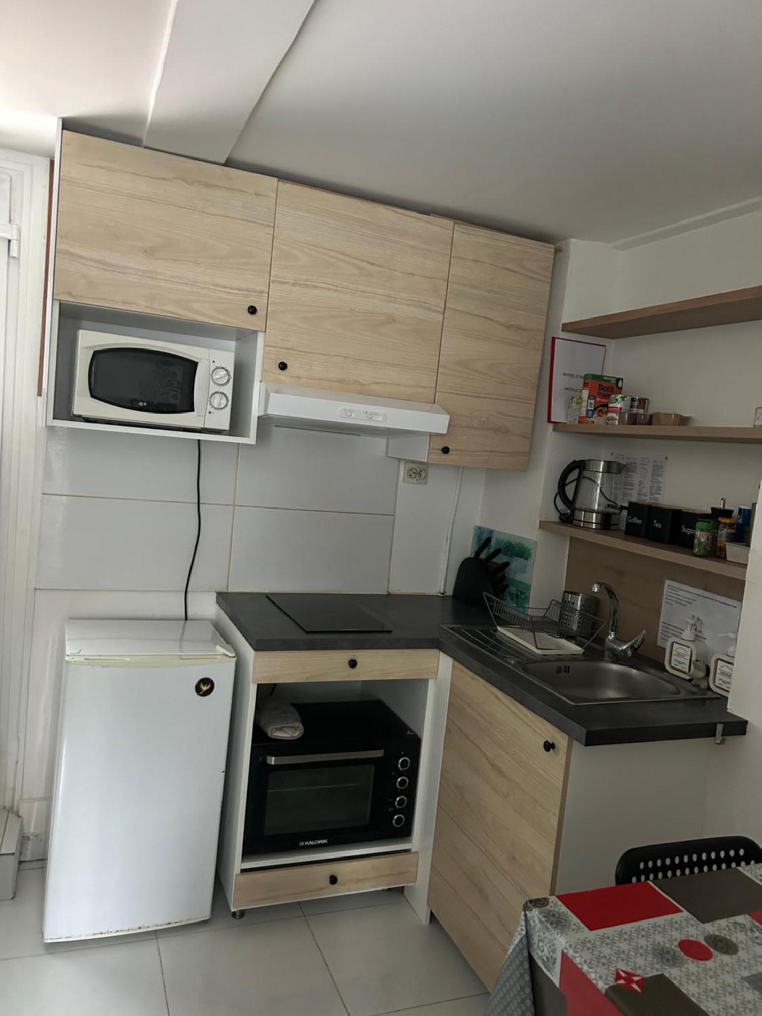 Appartement Avec Terrasse A רוסני-סו-בואה מראה חיצוני תמונה